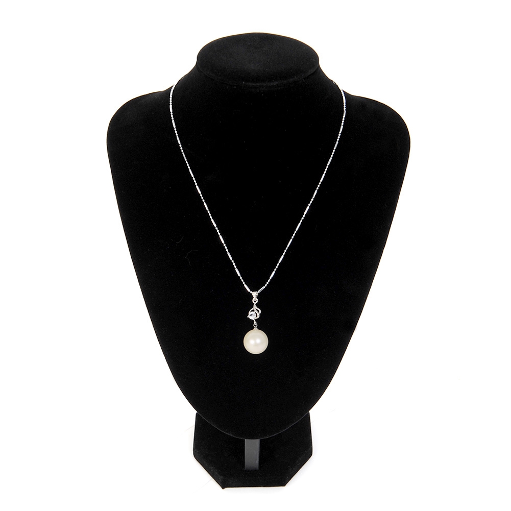 Quality Black velvet Necklace Pendant Display Bust Model Holder 5 Sizes ...